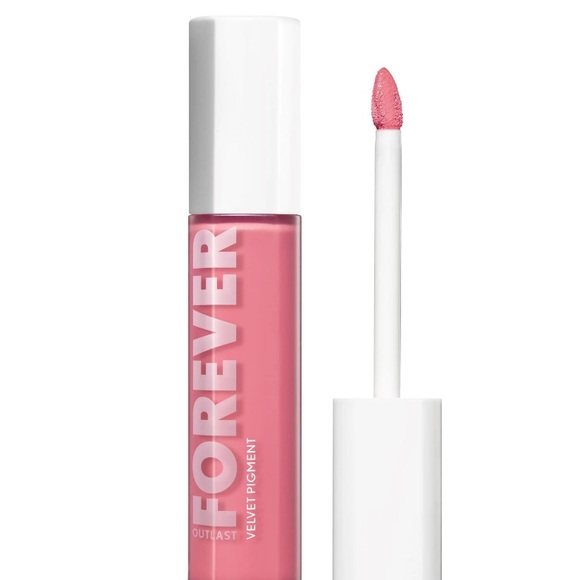 COVERGIRL Outlast Forever Velvet Pigment Matte Lipstick 650 Daydream - Picture 2 of 5